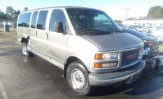 2001 GMC Savana 3500 Passenger Van