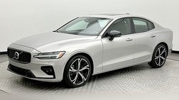 2024 Volvo S60 B5 Ultimate Dark Theme