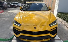 2021 Lamborghini Urus Base