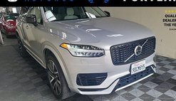 2023 Volvo XC90 Recharge T8 Plus Dark Theme