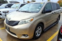 2011 Toyota Sienna Base
