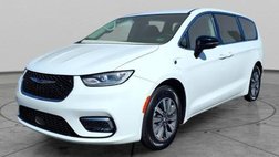 2024 Chrysler Pacifica Hybrid Road Tripper