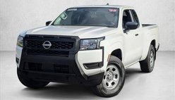 2025 Nissan Frontier S