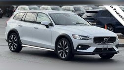 2024 Volvo V60 Cross Country B5 Ultimate