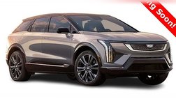 2025 Cadillac OPTIQ Luxury 1