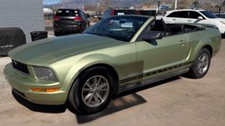 2005 Ford Mustang V6 Deluxe