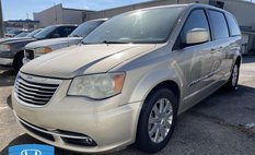 2013 Chrysler Town and Country Touring