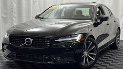 2022 Volvo S60 B5 Momentum