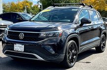 2022 Volkswagen Taos SE 4Motion
