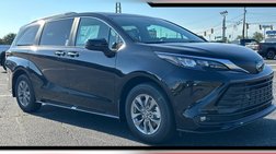 2026 Toyota Sienna XLE 8-Passenger