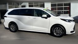 2024 Toyota Sienna LE 8-Passenger