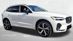 2023 Volvo XC60 B5 Ultimate Dark Theme