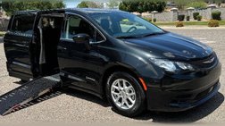 2024 Chrysler Voyager LX