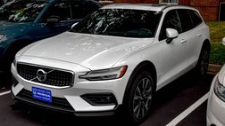 2022 Volvo V60 Cross Country T5