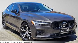 2024 Volvo S60 B5 Plus Dark Theme