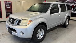 2008 Nissan Pathfinder SE