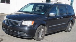 2013 Chrysler Town and Country Touring-L