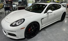 2016 Porsche Panamera 4 Edition