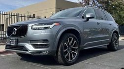 2017 Volvo XC90 T6 Momentum