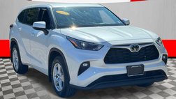 2022 Toyota Highlander LE