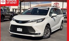 2023 Toyota Sienna XLE