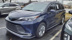 2022 Toyota Sienna Platinum 7-Passenger