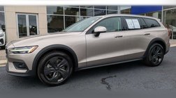 2023 Volvo V60 Cross Country B5 Plus