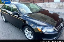 2013 Volkswagen Passat SE PZEV
