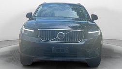 2024 Volvo XC40 B5 Plus Bright Theme