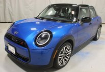 2025 MINI Hardtop Cooper S Signature Trim