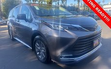 2023 Toyota Sienna XLE