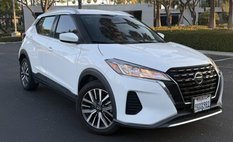 2022 Nissan Kicks SV