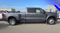 2025 Ford F-450 Super Duty Platinum