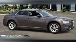 2020 Chrysler 300 Touring