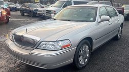 2005 Lincoln Town Car Signature Limited