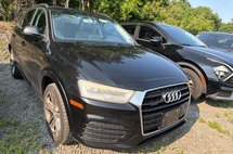 2016 Audi Q3 2.0T quattro Prestige