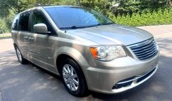 2013 Chrysler Town and Country Touring