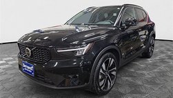 2024 Volvo XC40 B5 Plus Dark Theme