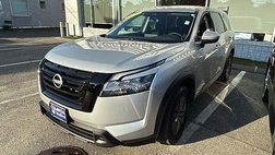 2022 Nissan Pathfinder S