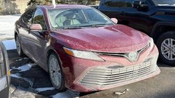 2020 Toyota Camry Hybrid XLE
