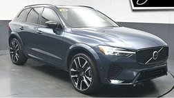 2023 Volvo XC60 B5 Ultimate Dark Theme