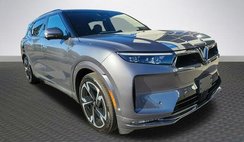 2024 VinFast VF9 Plus