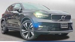 2023 Volvo XC40 B5 Ultimate Bright Theme