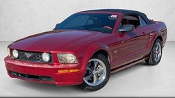 2005 Ford Mustang GT Deluxe