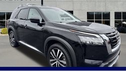 2023 Nissan Pathfinder Platinum