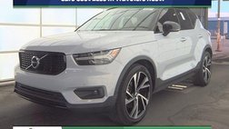 2022 Volvo XC40 T4 R-Design