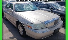 2003 Lincoln Town Car Signature