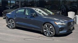2022 Volvo S60 B5 Momentum