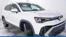 2025 Volkswagen Taos SE 4Motion