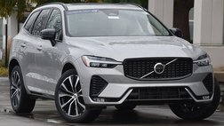 2023 Volvo XC60 B5 Plus Dark Theme